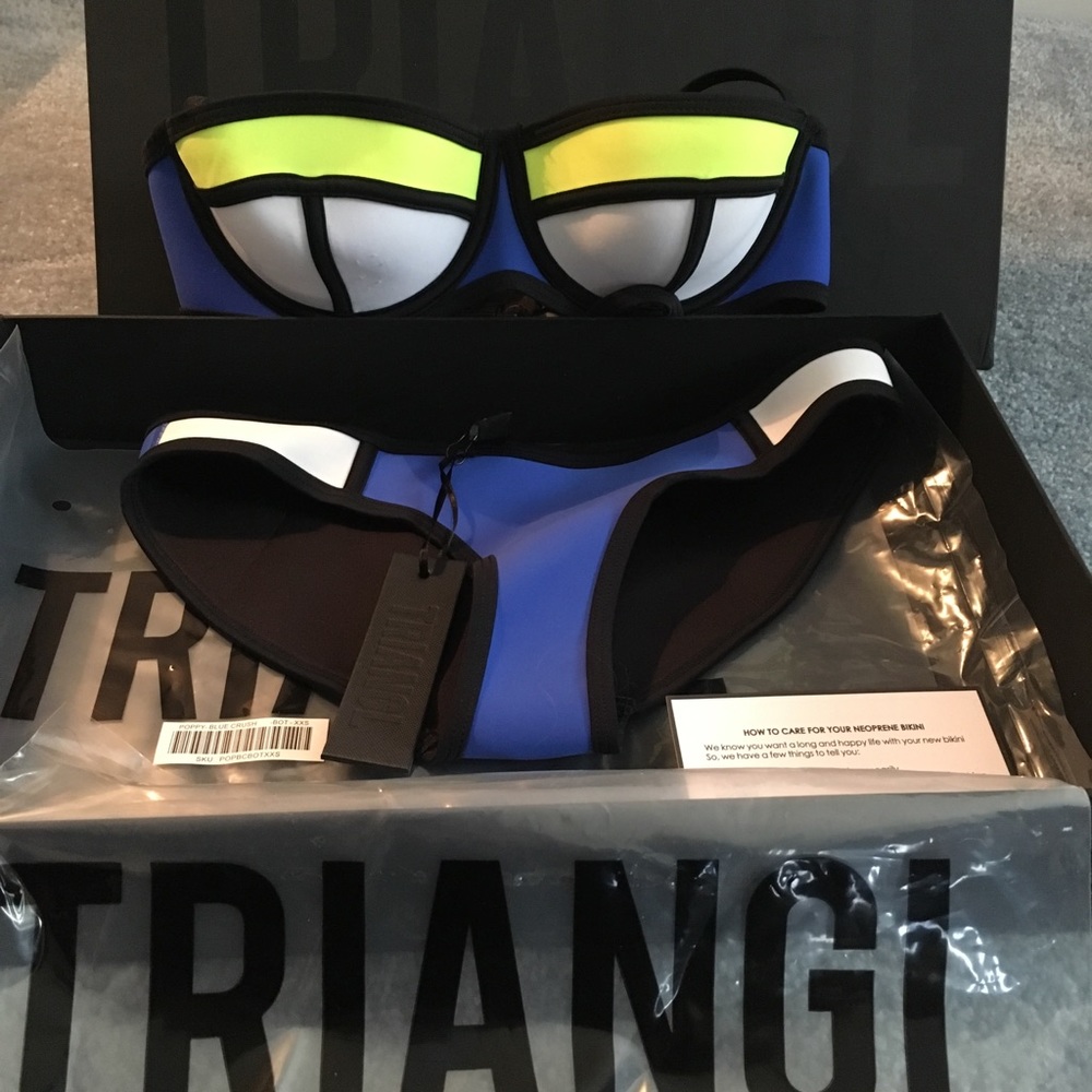COPY - TRIANGL Poppy Blue Crush bikini